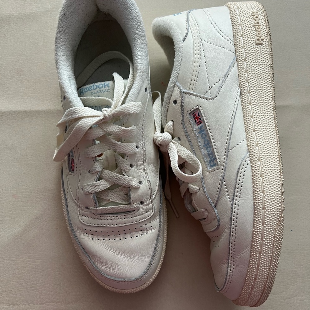 Reebok size 8